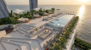 Piscina y terraza del nivel 37 de Selvática Residences con vista al mar en Costa del Este.